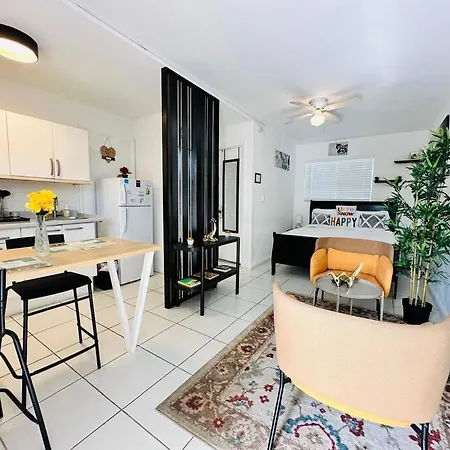 Cozy Apartment Near Seminole Hard Rock Cafe Hollywood Exterior photo
