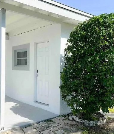 Cozy Apartment Near Seminole Hard Rock Cafe Hollywood Exterior photo