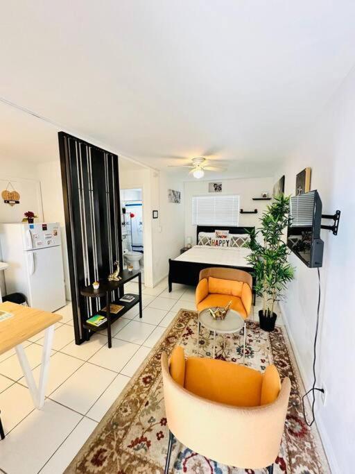 Cozy Near Seminole Hard Rock Cafe Apartment *