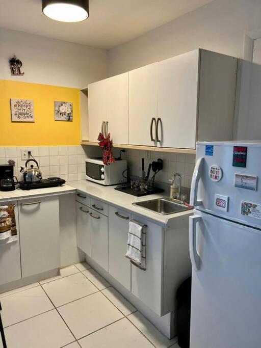 Cozy Near Seminole Hard Rock Cafe Apartment *